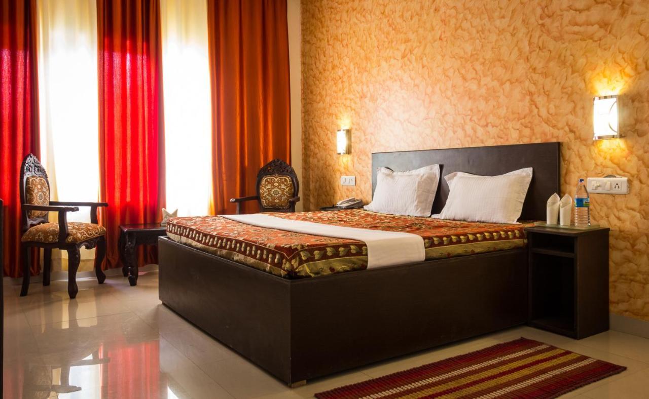 The Baghban Hotel & Resort, Baddi Exterior photo